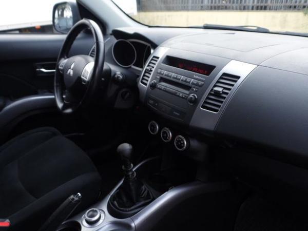 12#3636 Autovettura Mitsubishi Outlander 2.2 in vendita - foto 17