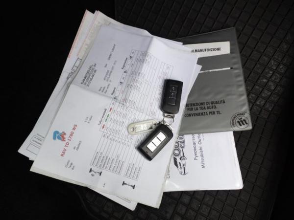 12#3636 Autovettura Mitsubishi Outlander 2.2 in vendita - foto 18