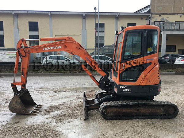 19#3637 Miniescavatore Doosan DX35Z in vendita - foto 1