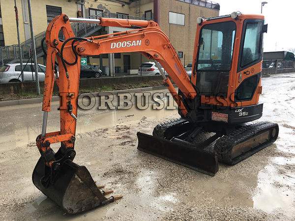 19#3637 Miniescavatore Doosan DX35Z in vendita - foto 2