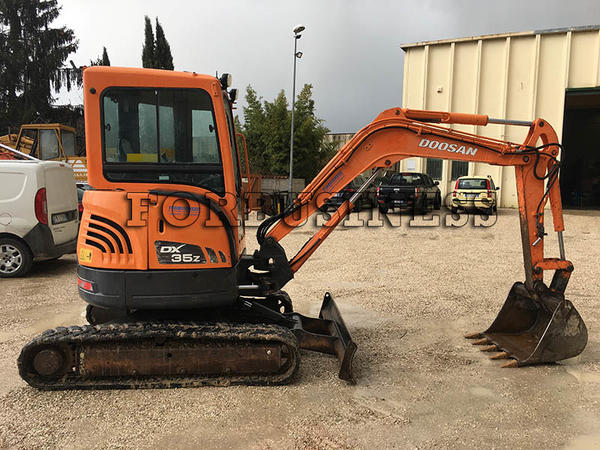19#3637 Miniescavatore Doosan DX35Z in vendita - foto 3