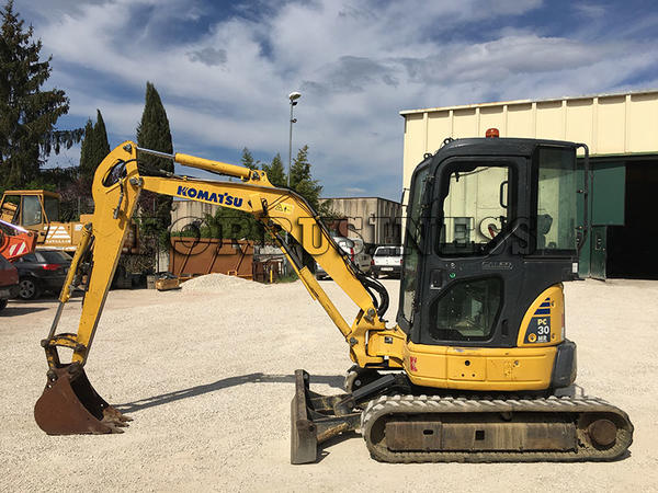 21#3637 Miniescavatore Komatsu PC30 MR-2 in vendita - foto 1