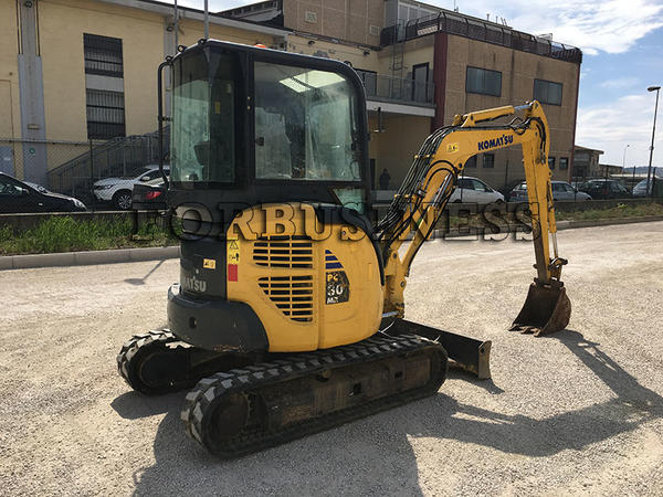 21#3637 Miniescavatore Komatsu PC30 MR-2 in vendita - foto 4
