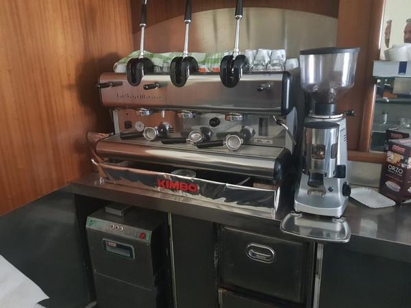 1#3652 Macchina del caffè Mazzer e bancone bar pasticceria in vendita - foto 1