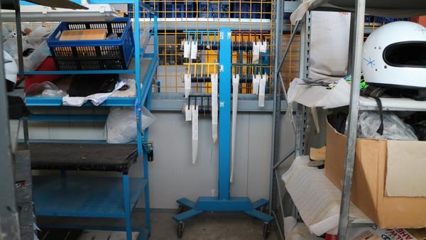 9#3655 Rivettatrice Godroni e arredi per officina in vendita - foto 12