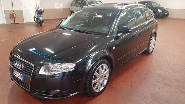 2#3664 Audi A4 S-Line Tdi Avant in vendita - foto 1