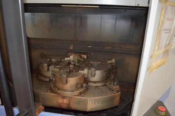 51#3667 Fresa Doosan VC 400 in vendita - foto 4