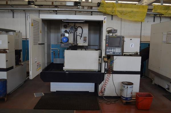 53#3667 Macchina a filo Fanuc Robocut alfa-1IB in vendita - foto 1