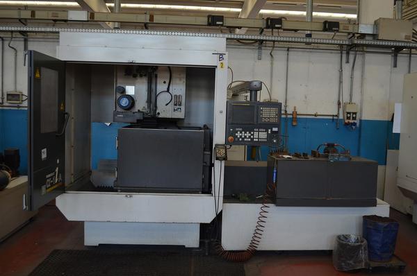 57#3667 Macchina a filo Fanuc Robocut  in vendita - foto 1