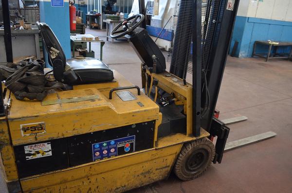 60#3667 Carrello elevatore Caterpillar F35 in vendita - foto 8