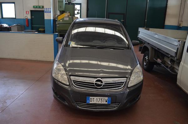 62#3667 Automobile Opel Zafira in vendita - foto 2