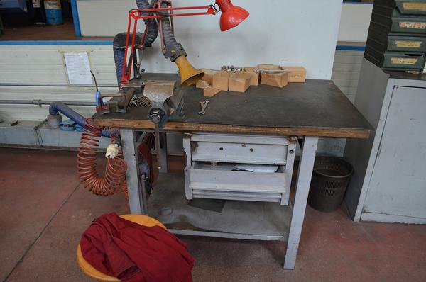 68#3667 Mobili e attrezzature da officina in vendita - foto 1