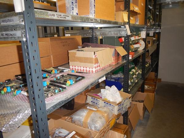4#3668 Magazzino componenti elettronici e informatici in vendita - foto 3