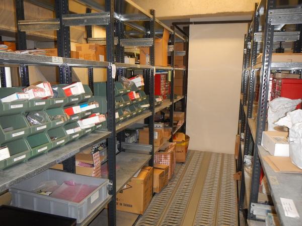 4#3668 Magazzino componenti elettronici e informatici in vendita - foto 6