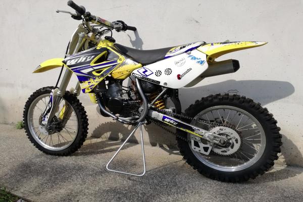 26#3672 Moto Suzuki RM Cross 85cc in vendita - foto 3