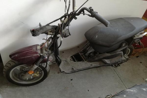 36#3672 Pezzi di ricambio motociclo Yamaha Neos 50cc in vendita - foto 4