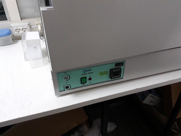 17#3675 Spettrofotometro Hitachi e centrifuga Bekman in vendita - foto 12