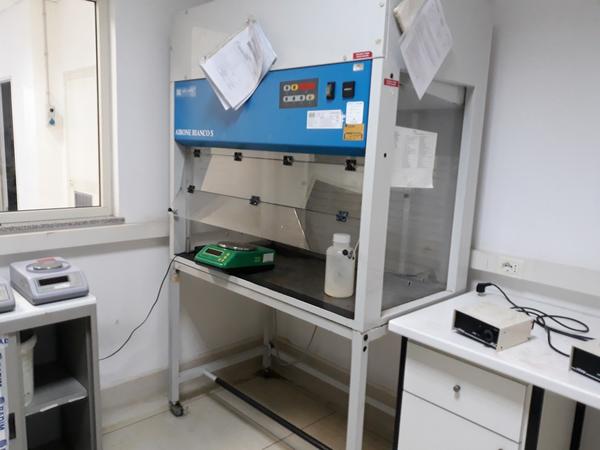 Laboratorio in vendita
