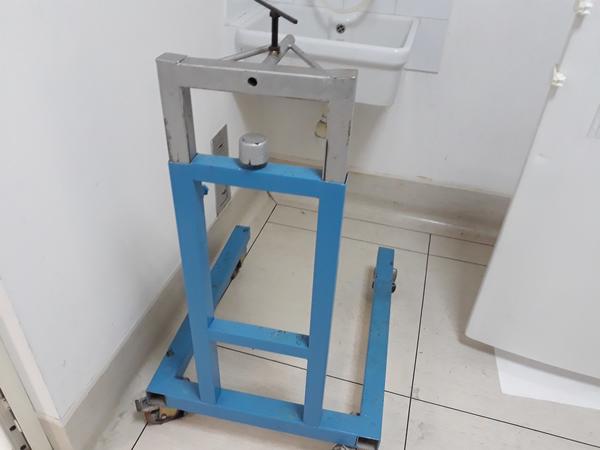 29#3675 Cappa chimica Airone S e centrifuga Beckman in vendita - foto 19