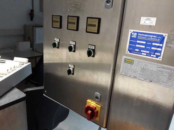 30#3675 Macchina RCC Inflaconatrice Reagenti e printatrice Linx in vendita - foto 4