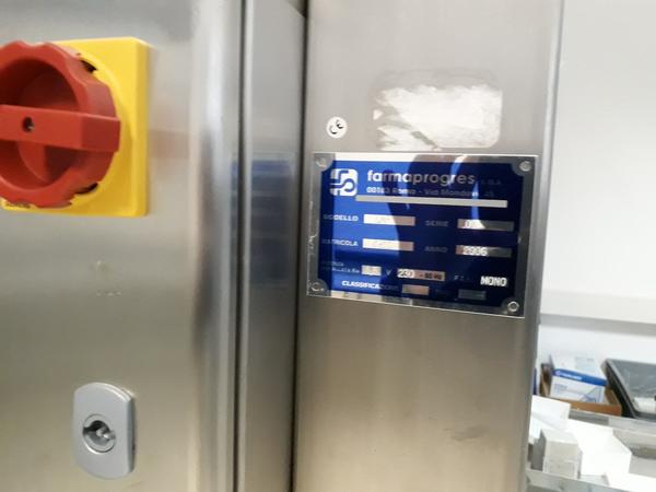 31#3675 Cappa flusso laminare e pompa peristaltica in vendita - foto 7