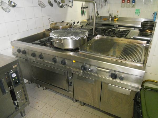7#3680 Attrezzatura per Cucina Professionale Zanussi in vendita - foto 1