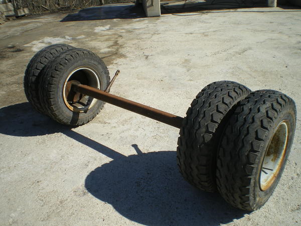 1#3682 Assale con freni e ruote in vendita - foto 1