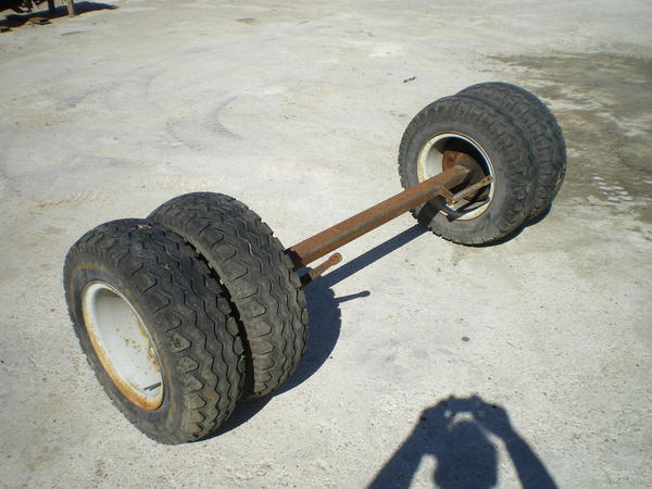 1#3682 Assale con freni e ruote in vendita - foto 2