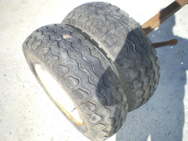 1#3682 Assale con freni e ruote in vendita - foto 3