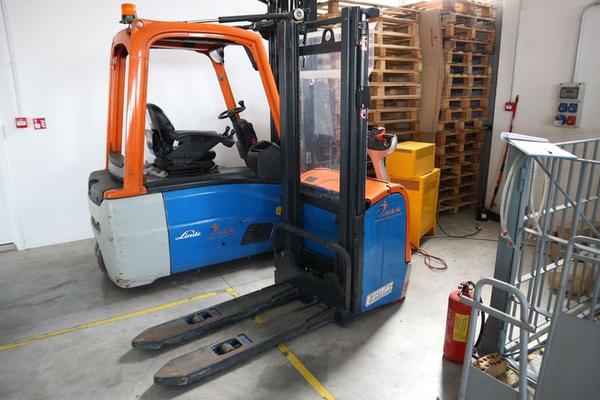 1#3692 Linee di imballaggio Sotemapack e carrelli elevatori Linde in vendita - foto 144