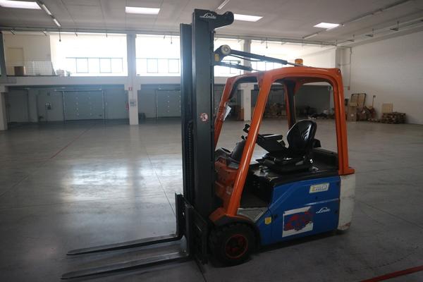 1#3692 Linee di imballaggio Sotemapack e carrelli elevatori Linde in vendita - foto 257