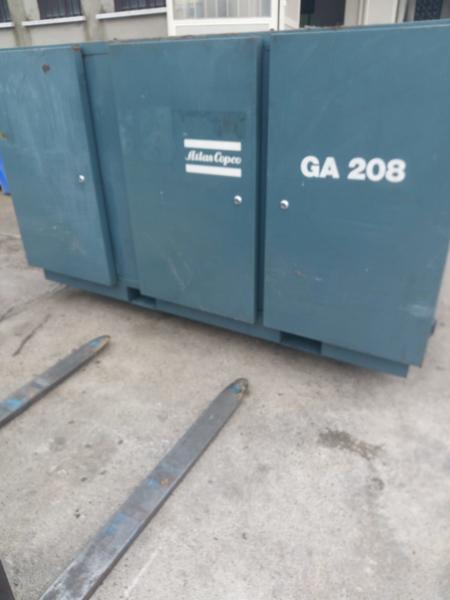 3#3695 Compressore elettrico a vite silenziato Atlas Copco GA208 in vendita - foto 7