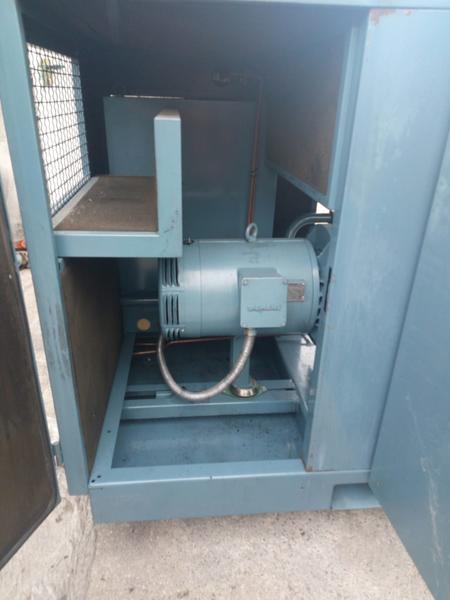 3#3695 Compressore elettrico a vite silenziato Atlas Copco GA208 in vendita - foto 20
