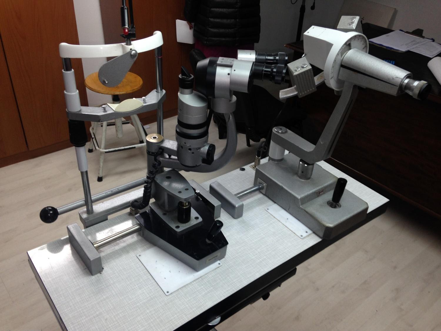 Lot Ophthalmometer and optical study equipment