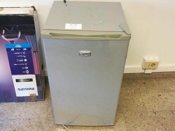 13#3704 Forno a microonde Whirlpool e tv Philips in vendita - foto 1