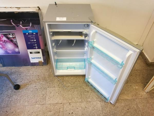 13#3704 Forno a microonde Whirlpool e tv Philips in vendita - foto 6