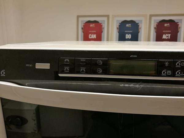 13#3704 Forno a microonde Whirlpool e tv Philips in vendita - foto 13