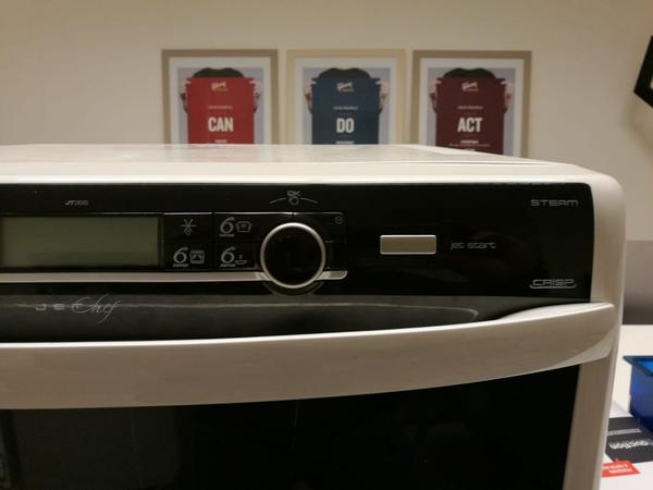 13#3704 Forno a microonde Whirlpool e tv Philips in vendita - foto 14