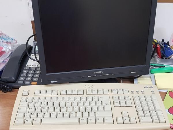 7#3705 Arredo ufficio in vendita - foto 1