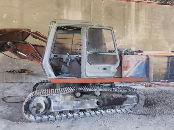 2#3707 Escavatore cingolato Fiat Hitachi FH 150 T in vendita - foto 1