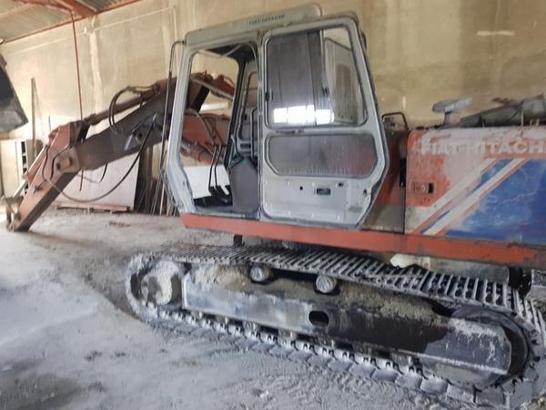 2#3707 Escavatore cingolato Fiat Hitachi FH 150 T in vendita - foto 2
