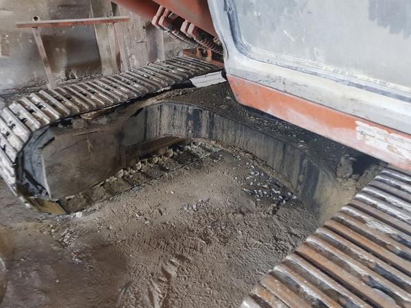 2#3707 Escavatore cingolato Fiat Hitachi FH 150 T in vendita - foto 8