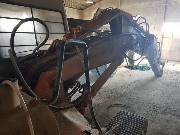 2#3707 Escavatore cingolato Fiat Hitachi FH 150 T in vendita - foto 11