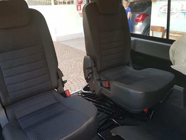 27#3715 Autoveicolo Land Rover Defender in vendita - foto 4