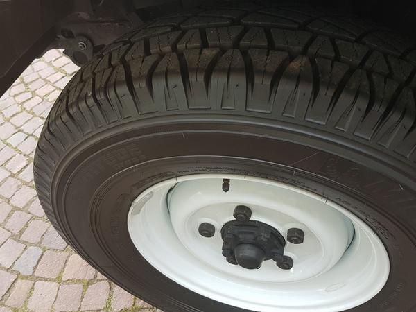 28#3715 Autoveicolo Land Rover Defender in vendita - foto 3