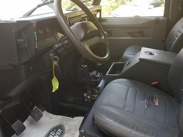 28#3715 Autoveicolo Land Rover Defender in vendita - foto 12