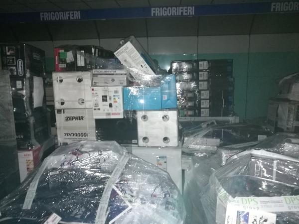 1#3722 Dispositivi elettronici Samsung Electrolux della FRC Group Srl in vendita - foto 18