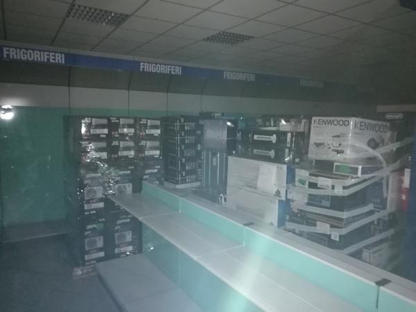 1#3722 Dispositivi elettronici Samsung Electrolux della FRC Group Srl in vendita - foto 20