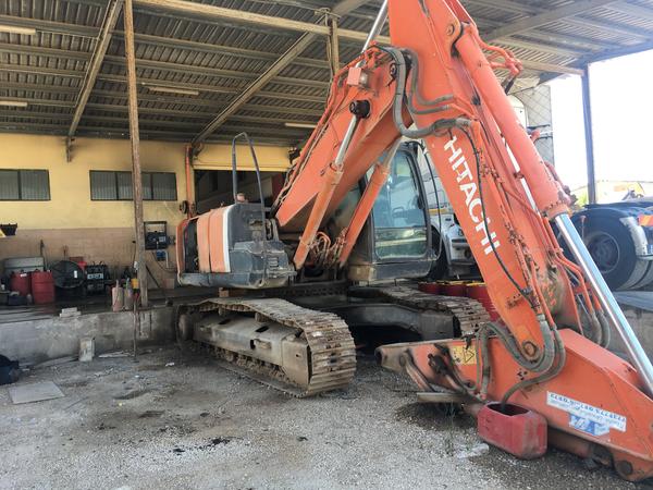 1#3724 Escavatore cingolato Hitachi in vendita - foto 1