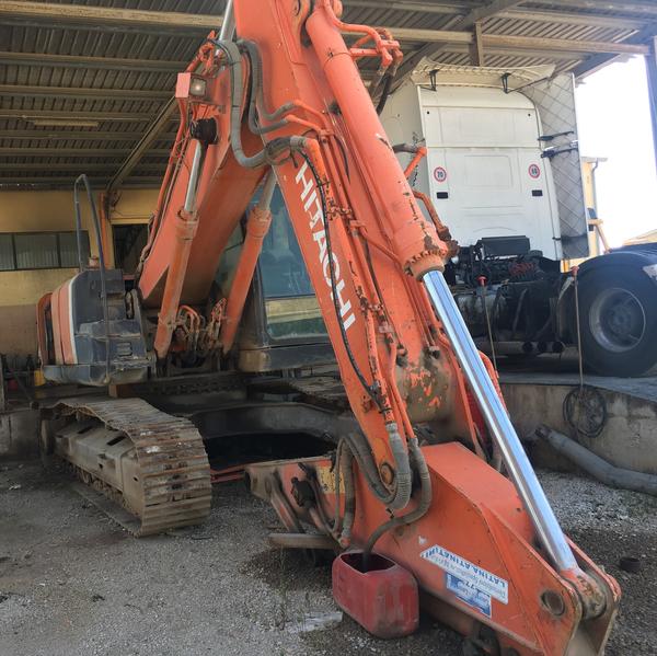 1#3724 Escavatore cingolato Hitachi in vendita - foto 2
